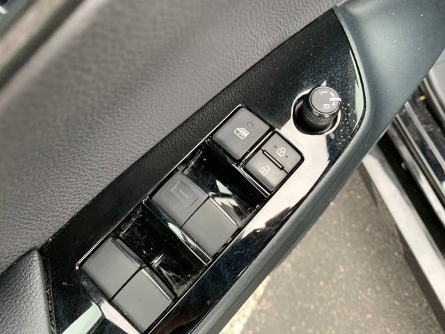 Used 2022 Toyota Prius Prime LE image 13