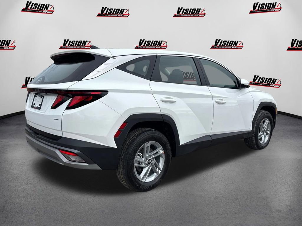 New 2026 Hyundai Tucson SE image 5