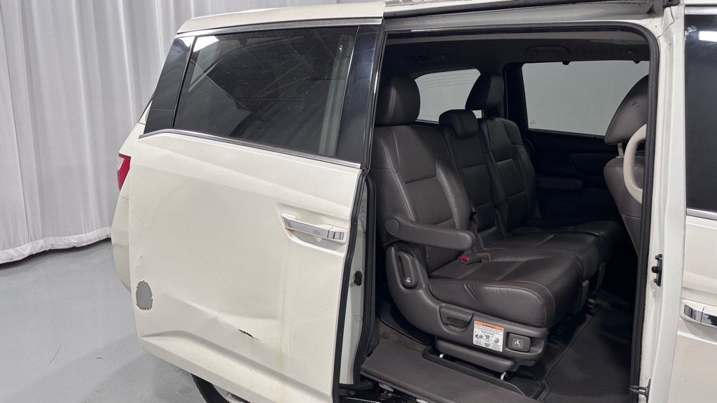 Used 2013 Honda Odyssey Touring image 27
