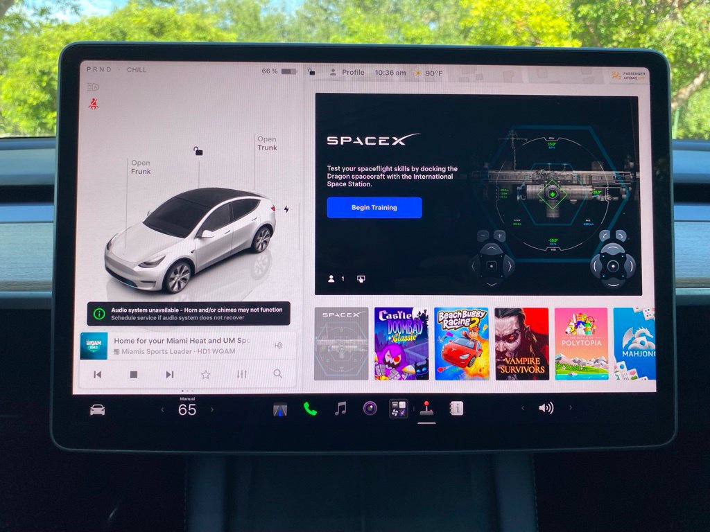 Used 2023 Tesla Model Y Long Range AWD/4WD image 32