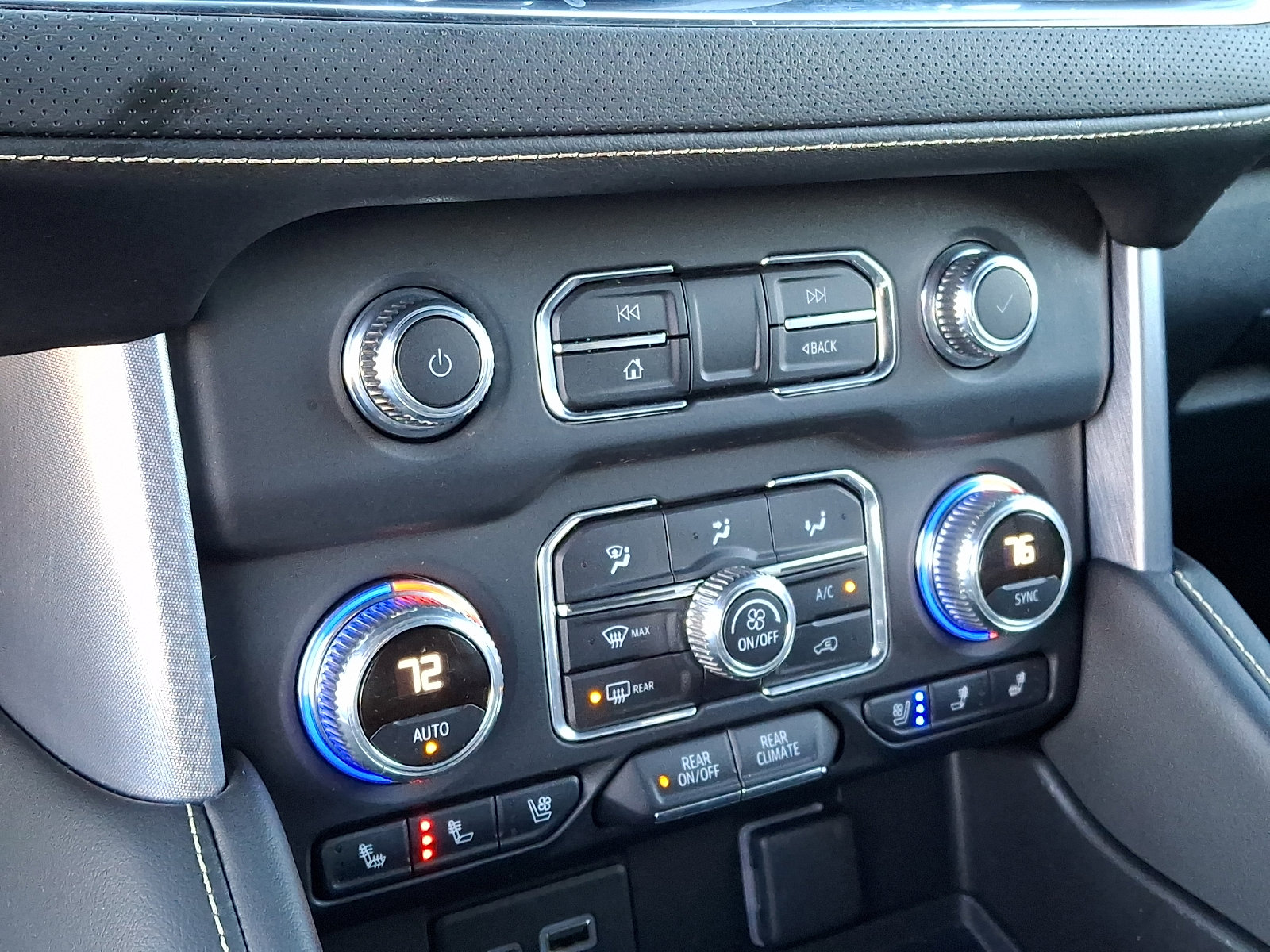 Certified 2021 GMC Yukon XL SLT w/ Rear Media and Nav Package image 19