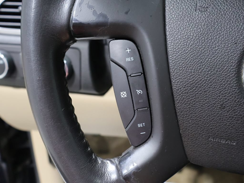 Used 2008 Chevrolet Avalanche LTZ w/ LTZ Preferred Equipment Group AWD/4WD image 33