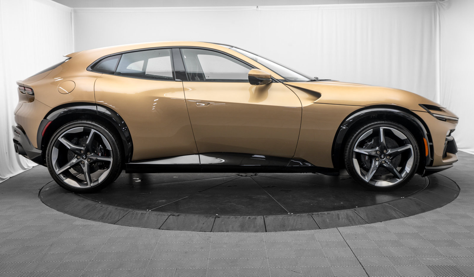 Used 2025 Ferrari Purosangue AWD/4WD image 8
