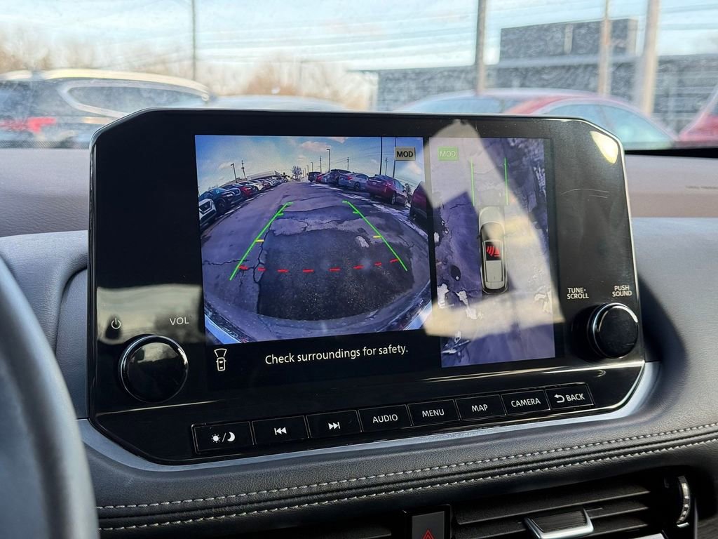 Certified 2022 Nissan Rogue Platinum w/ Head-Up Display Package AWD/4WD image 19