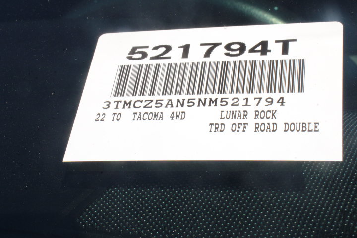 Used 2022 Toyota Tacoma TRD Off-Road AWD/4WD image 31