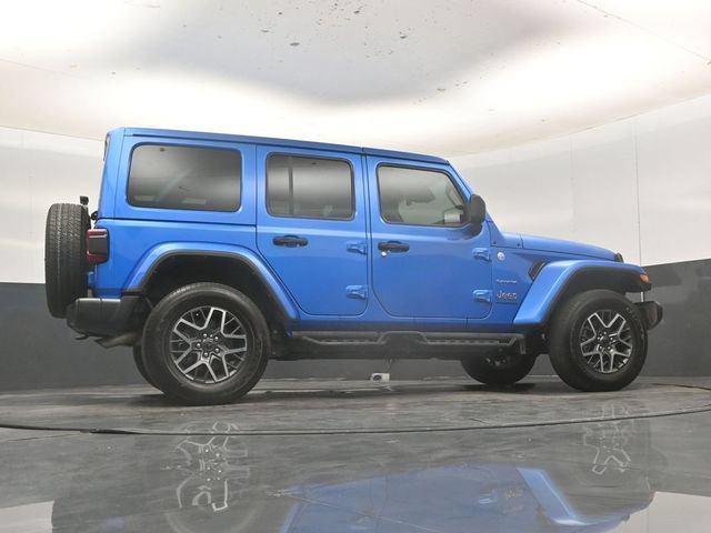 Used 2024 Jeep Wrangler Unlimited Sahara w/ Technology Group AWD/4WD image 48