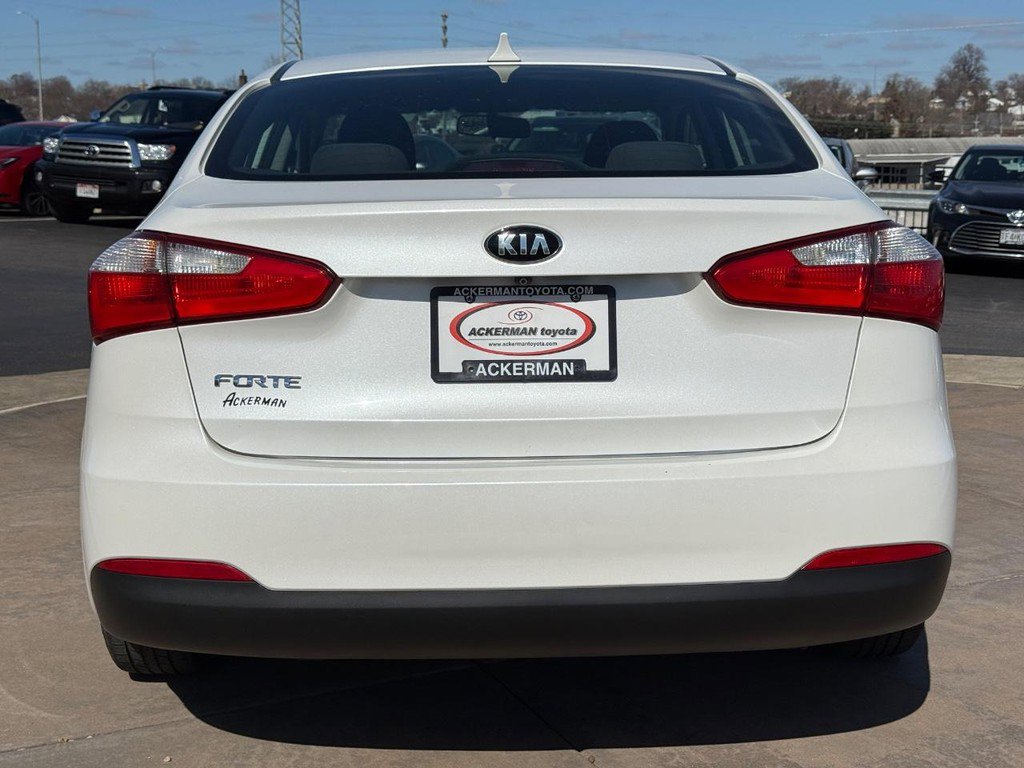 Used 2016 Kia Forte LX w/ LX Popular Plus Package image 6