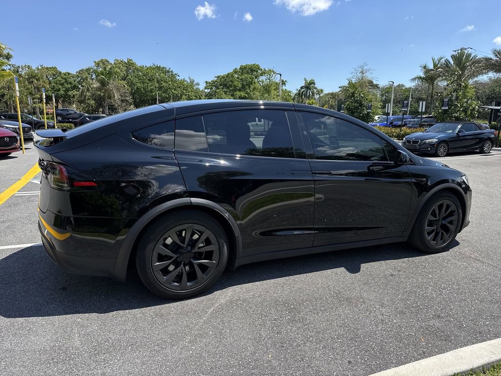 Used 2024 Tesla Model X image 5