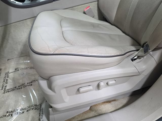 Used 2015 Lincoln MKX AWD w/ Equipment Group 102A image 29