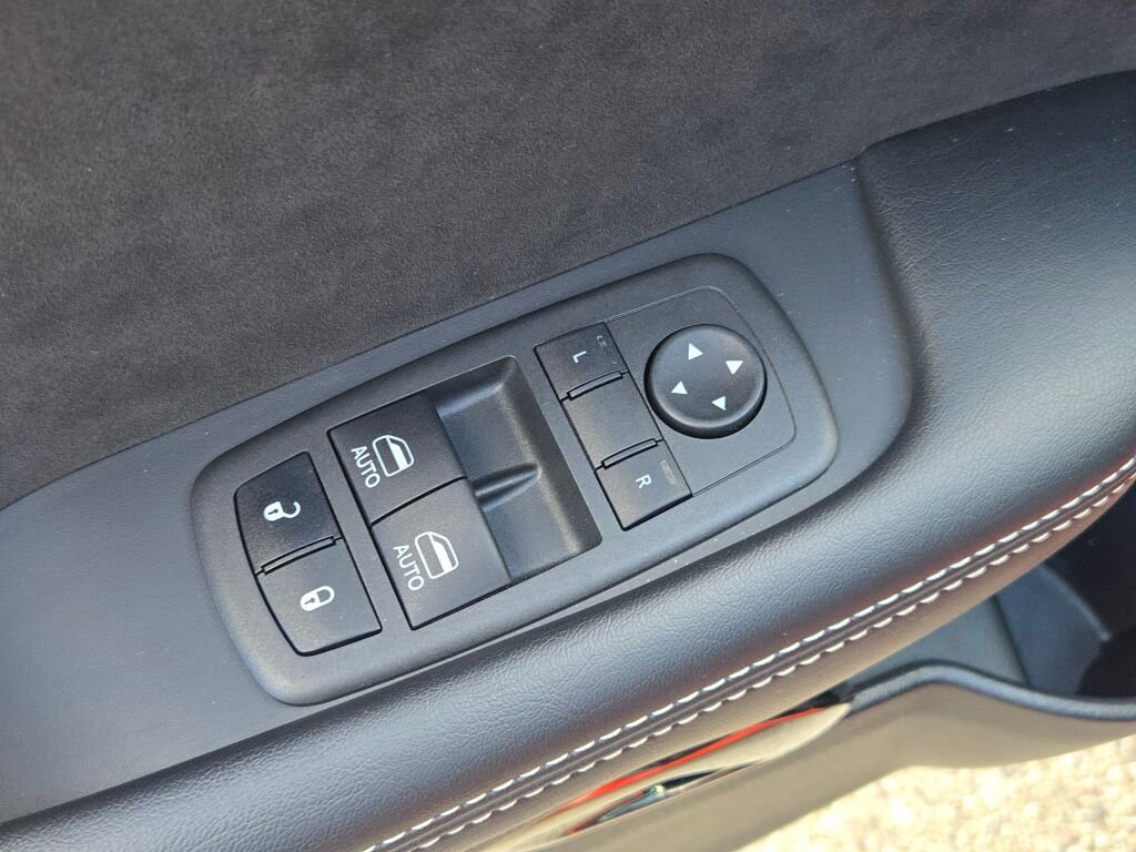 Used 2022 Dodge Challenger SRT Hellcat Redeye image 15