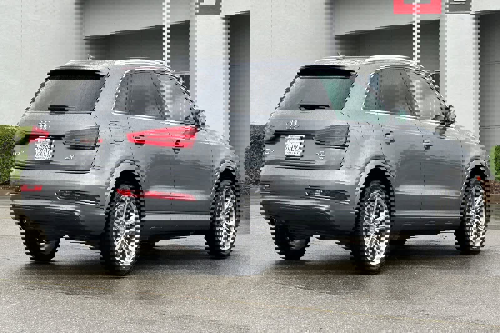 Used 2015 Audi Q3 2.0T Prestige w/ Prestige Package image 2