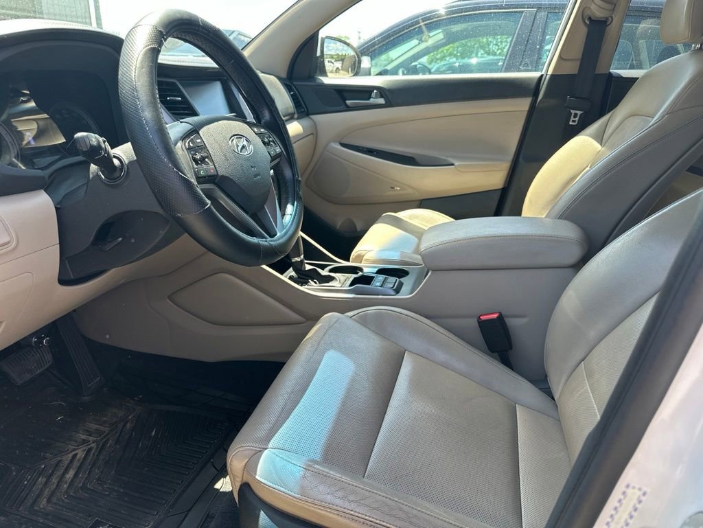 Used 2017 Hyundai Tucson SE Plus AWD/4WD image 7