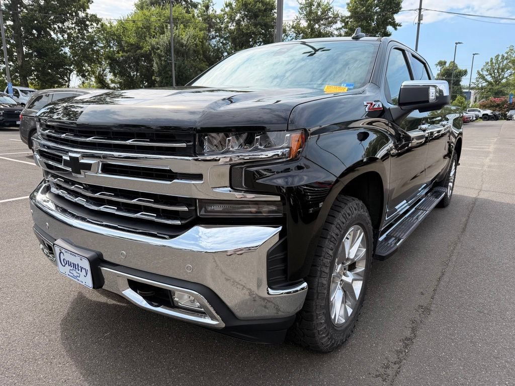 Used 2019 Chevrolet Silverado 1500 LTZ w/ LTZ Premium Package AWD/4WD image 4