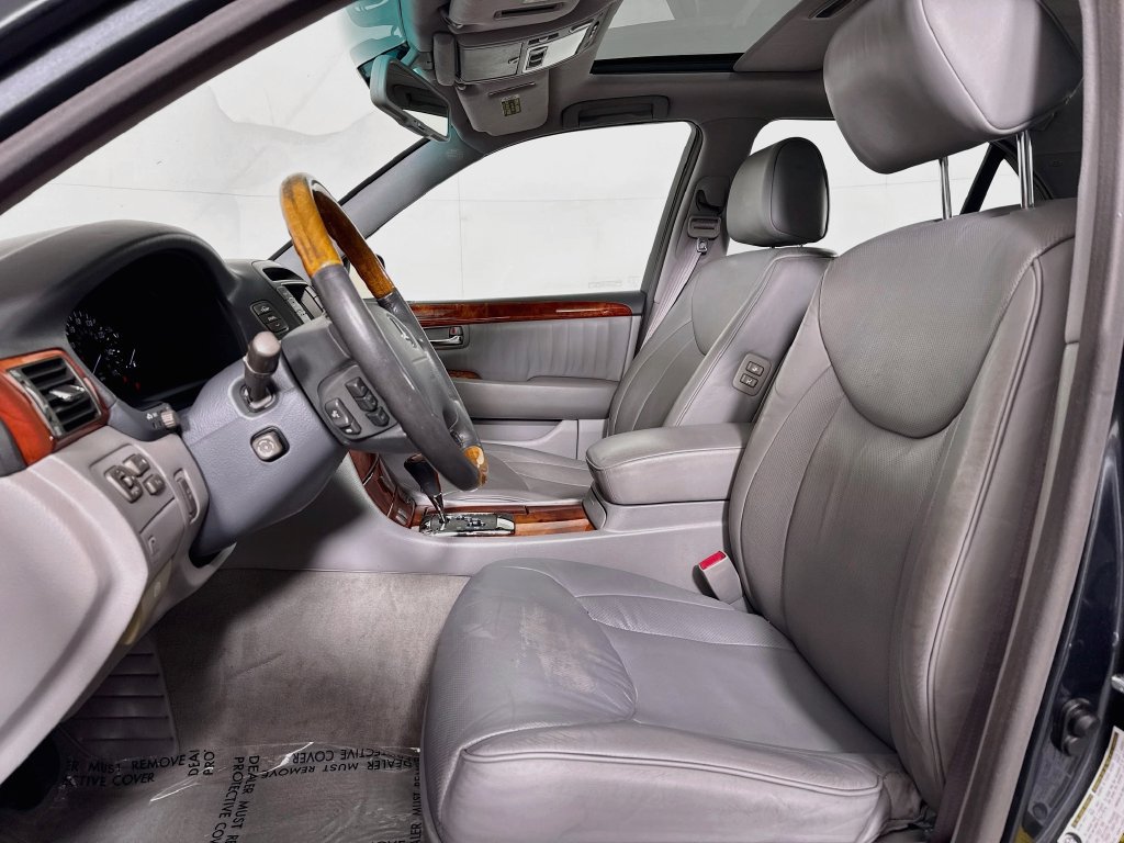 Used 2004 Lexus LS 430 w/ Modern Luxury Pkg RWD image 26