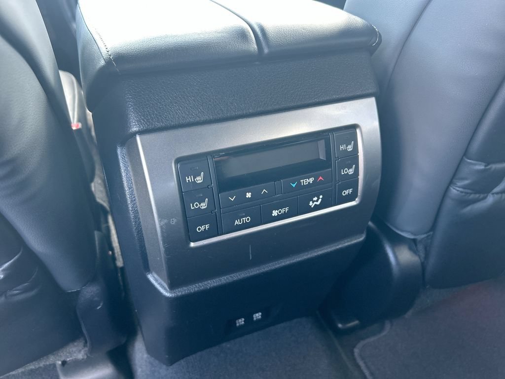 Used 2023 Lexus GX 460 Premium AWD/4WD image 34