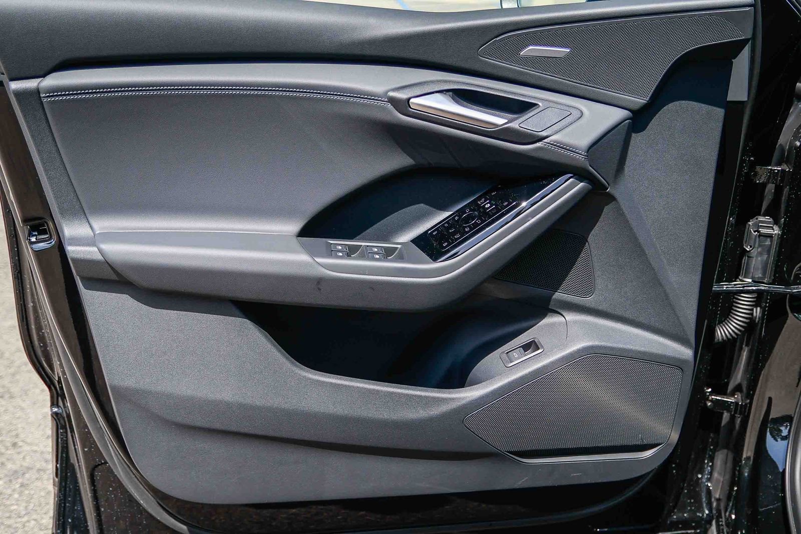 New 2027 Audi Q6 e-tron Premium Plus AWD/4WD image 21