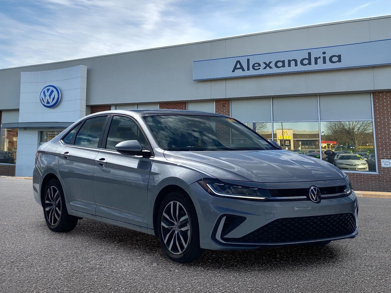 Certified 2025 Volkswagen Jetta SE w/ Sunroof Package