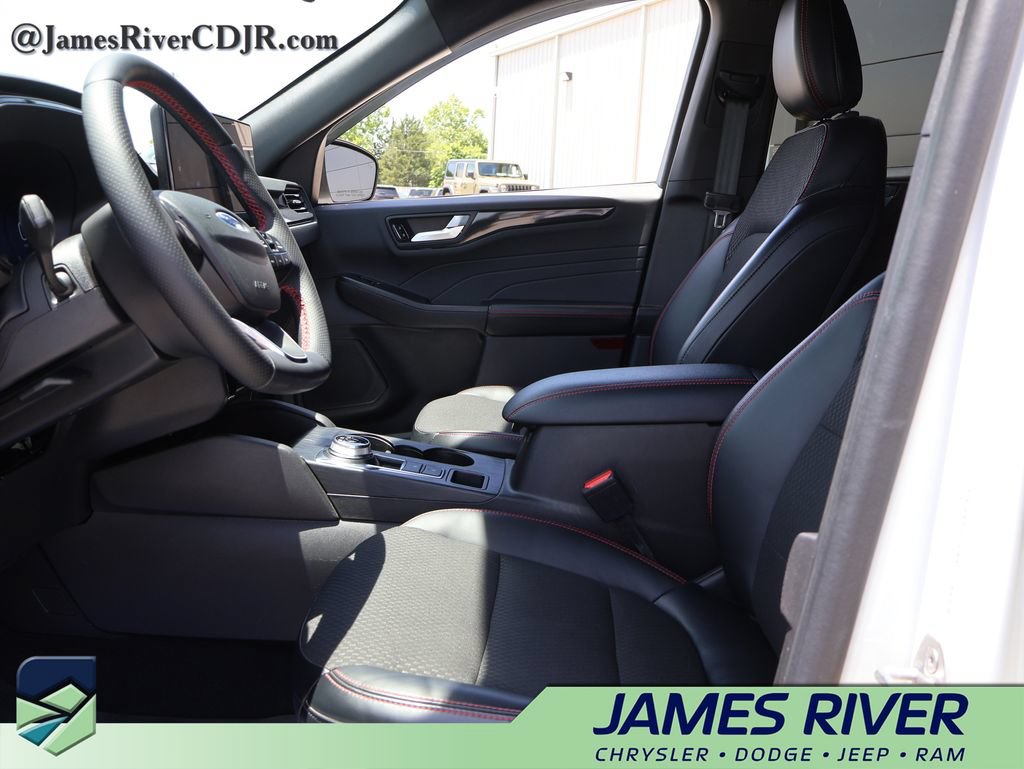 Used 2023 Ford Escape ST-Line Select w/ Tech Pack #2 AWD/4WD image 23
