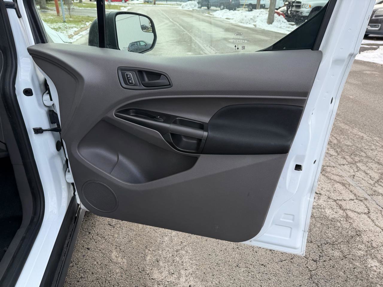Used 2022 Ford Transit Connect XL image 31