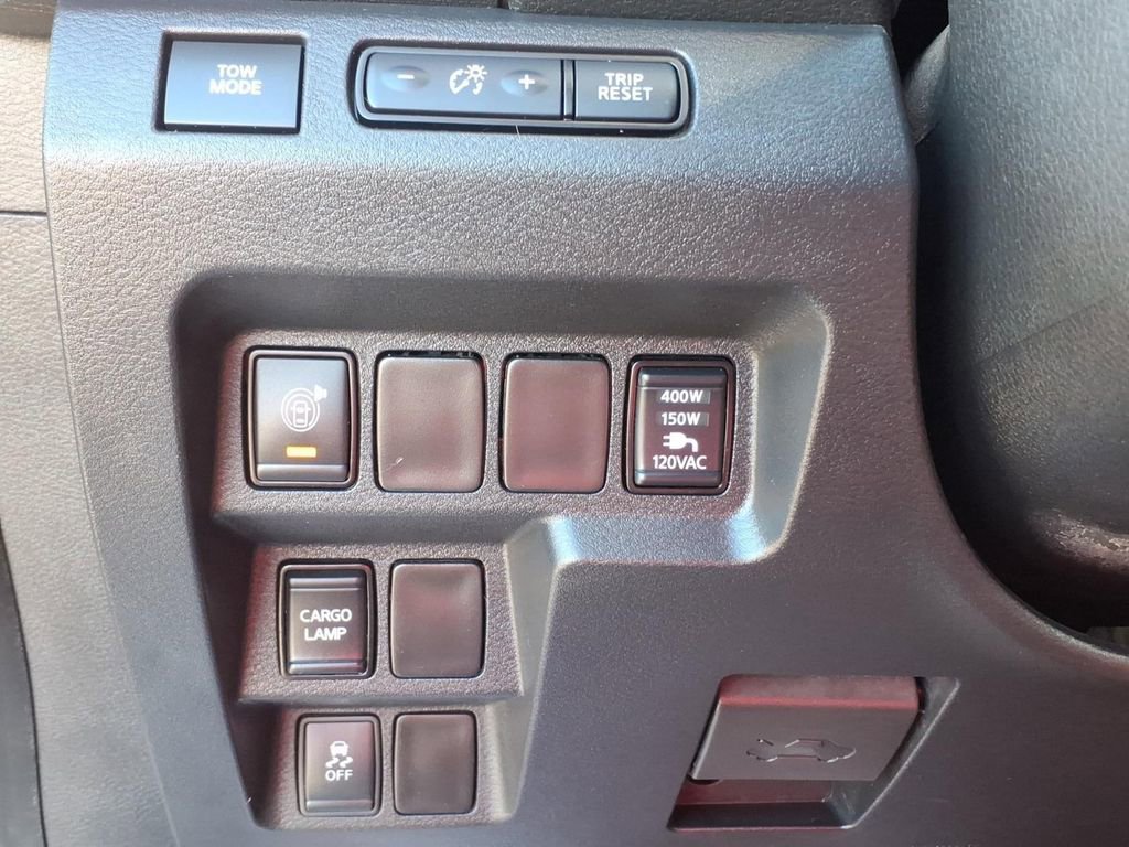 Used 2022 Nissan Frontier SV image 17