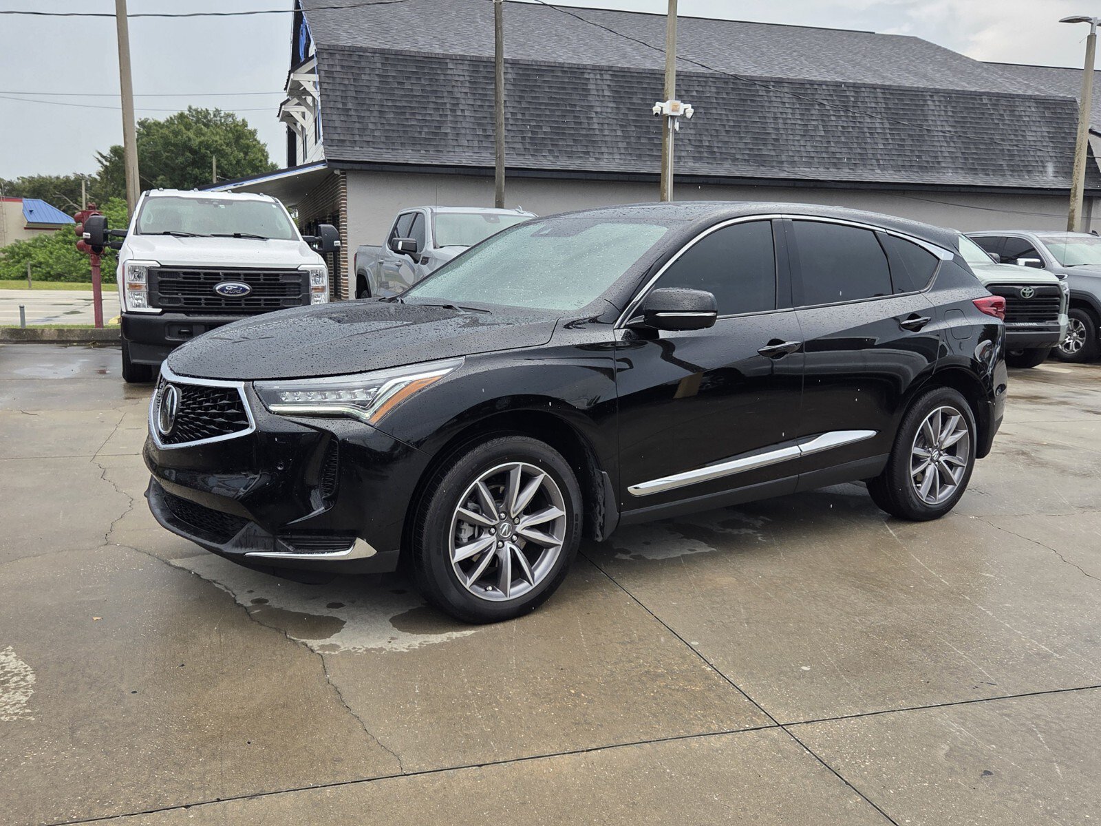Used 2024 Acura RDX w/ Technology Package AWD/4WD image 3