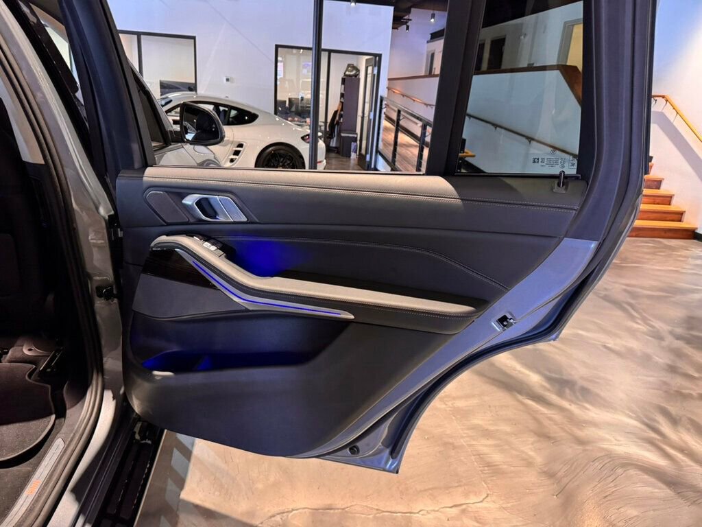 Used 2024 BMW X7 xDrive40i w/ Premium Package image 23