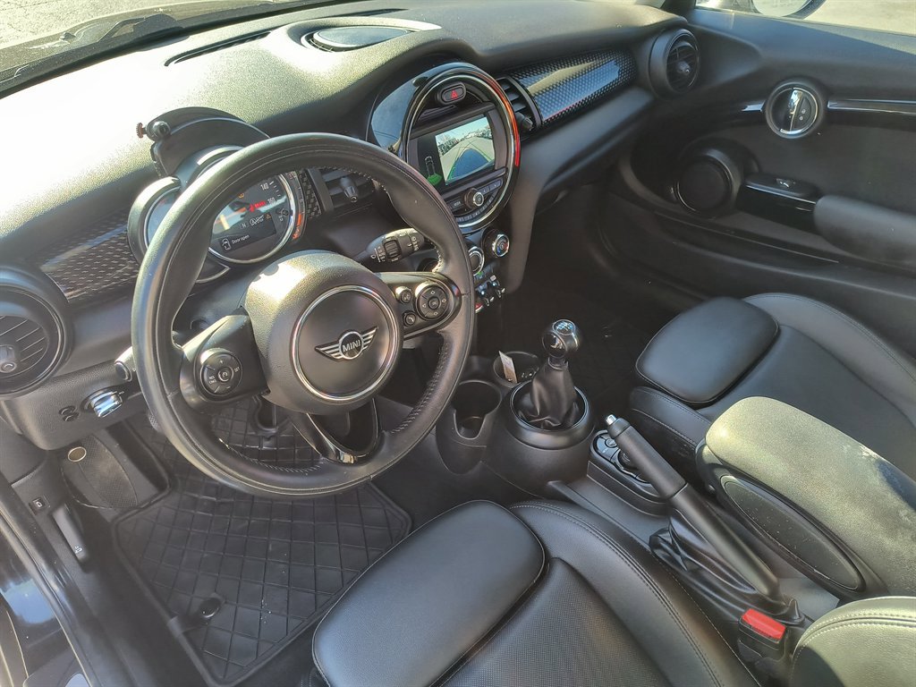 Used 2019 MINI Cooper S image 16