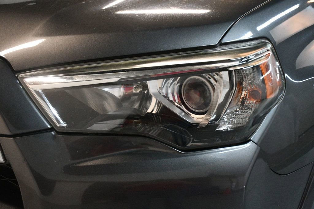 Used 2015 Toyota 4Runner Limited AWD/4WD image 12