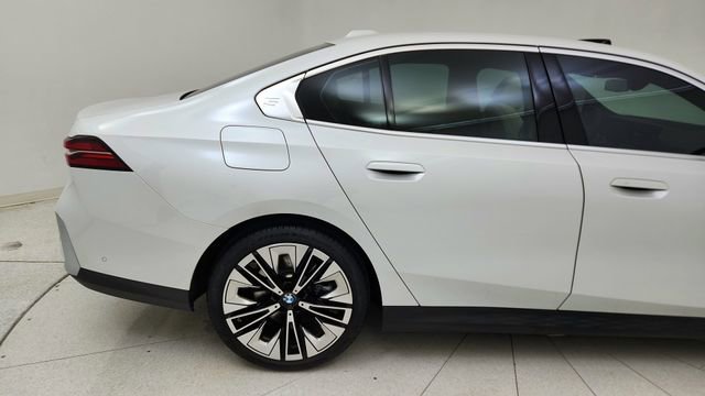 Used 2026 BMW 540i xDrive image 12