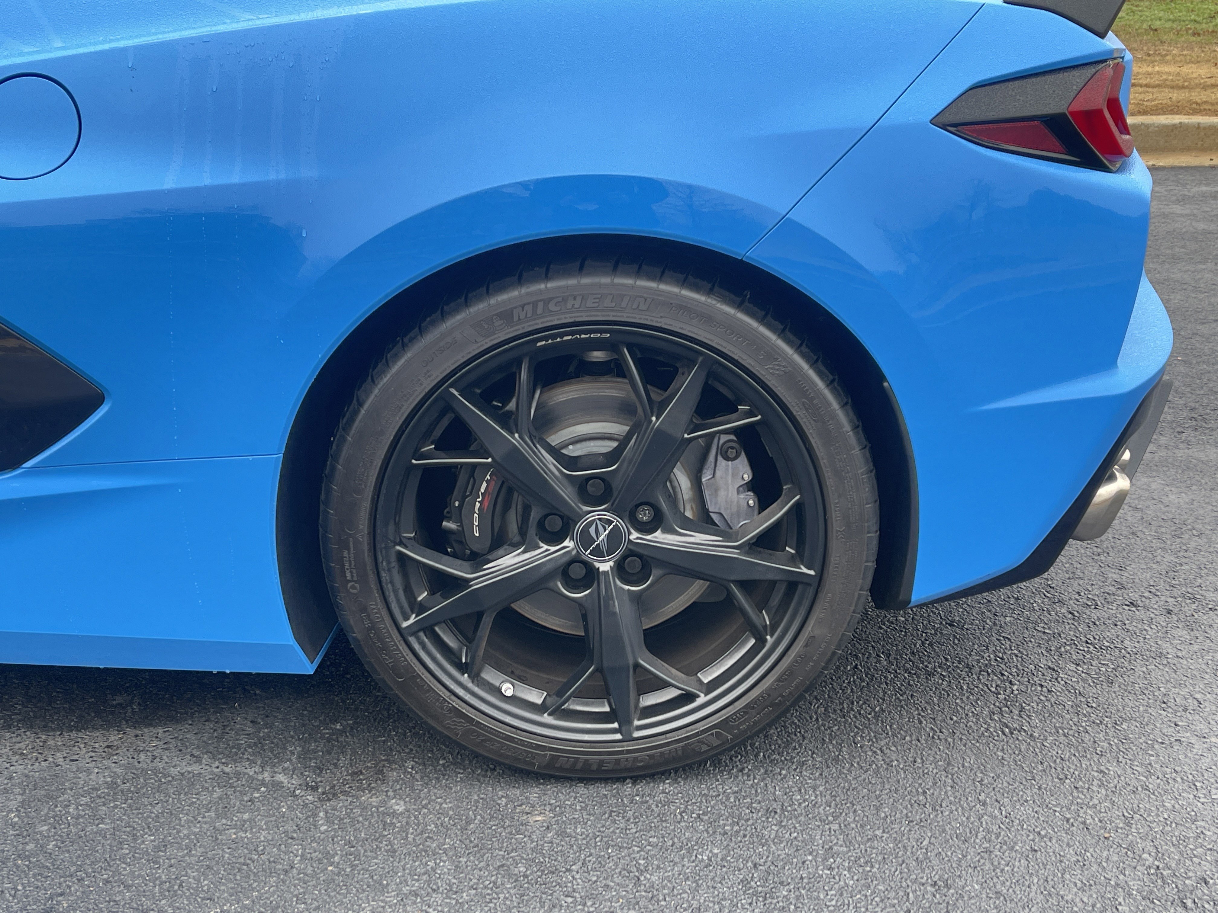 Used 2022 Chevrolet Corvette Stingray Premium Conv w/ Z51 Performance Package image 35