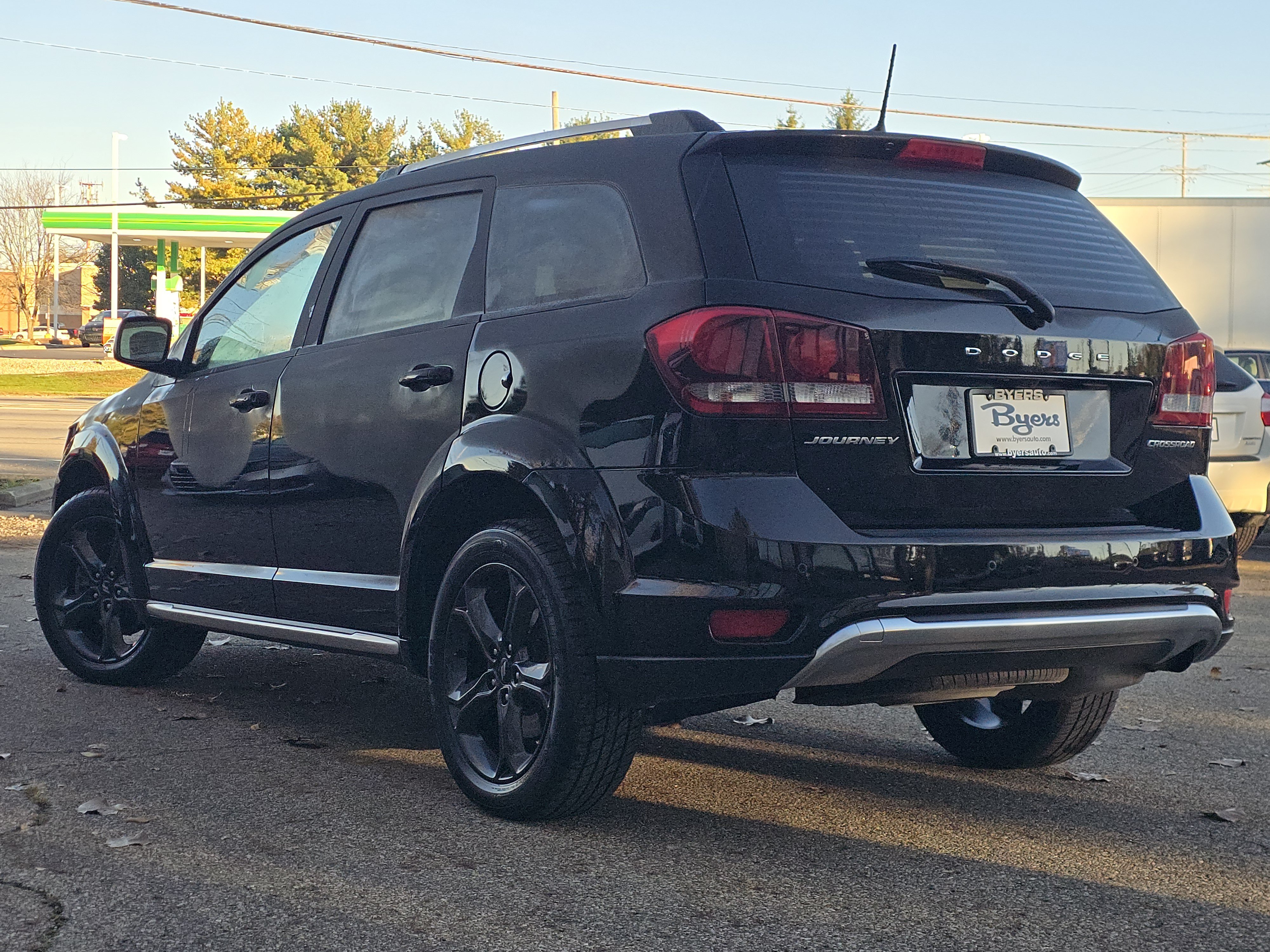 Used 2020 Dodge Journey Crossroad w/ Popular Equipment Group FWD image 5