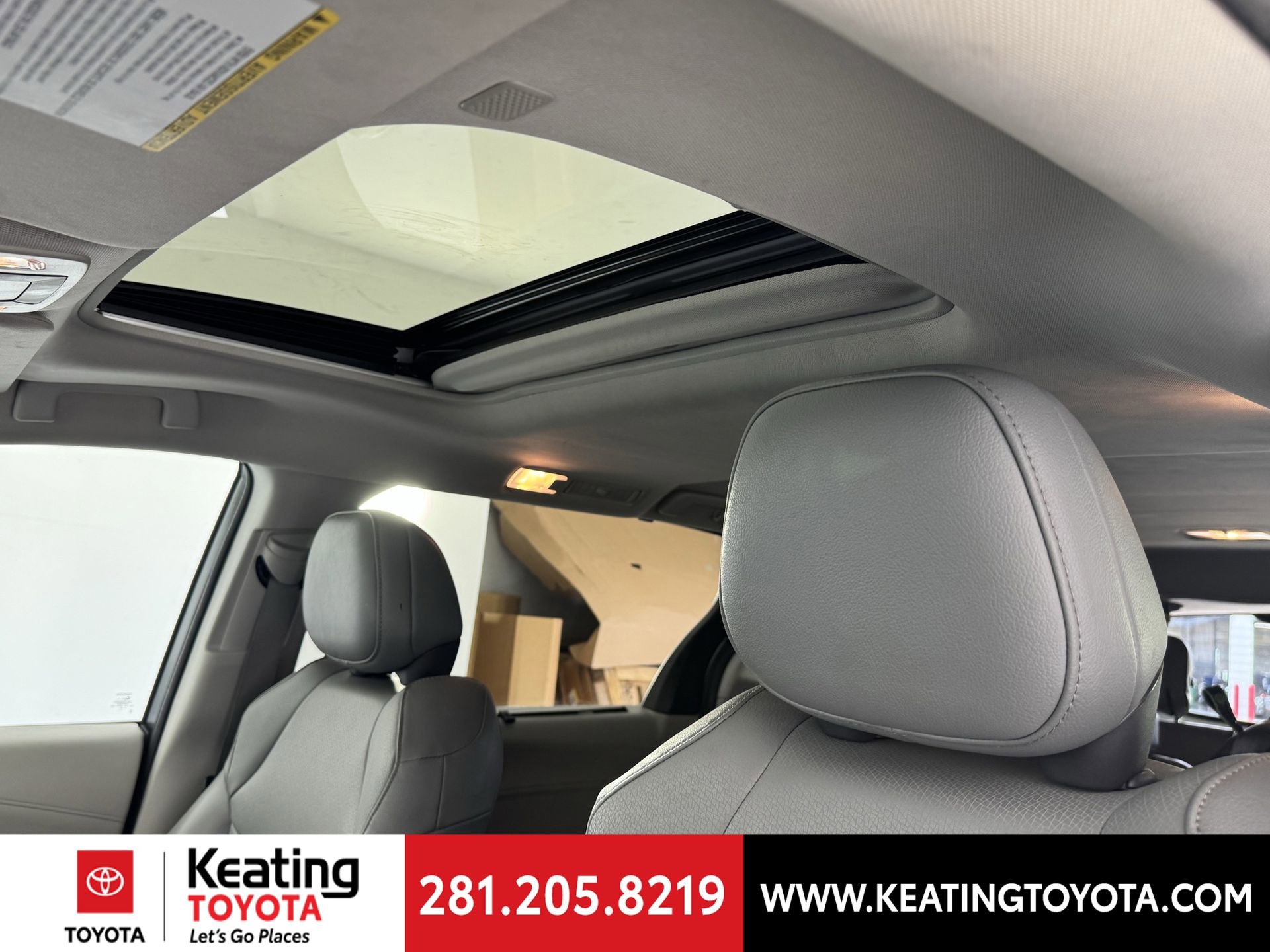 Certified 2024 Toyota Sienna XLE FWD image 22