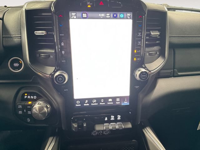 New 2026 RAM 1500 Laramie AWD/4WD image 14