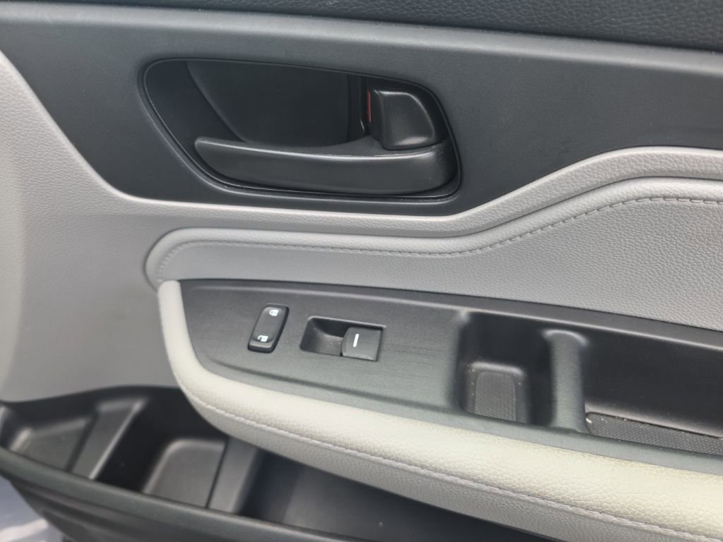 Used 2018 Honda Odyssey EX-L image 47