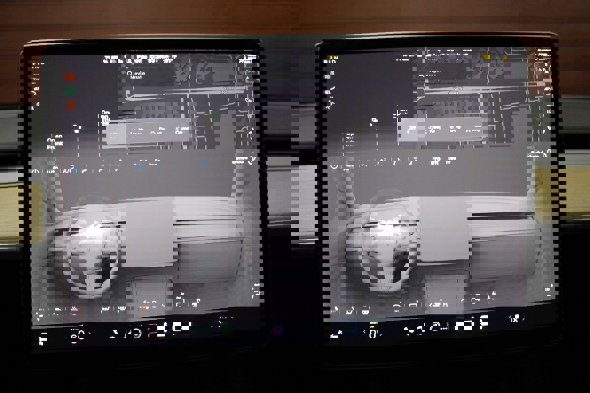 Used 2023 Tesla Model Y Long Range image 24