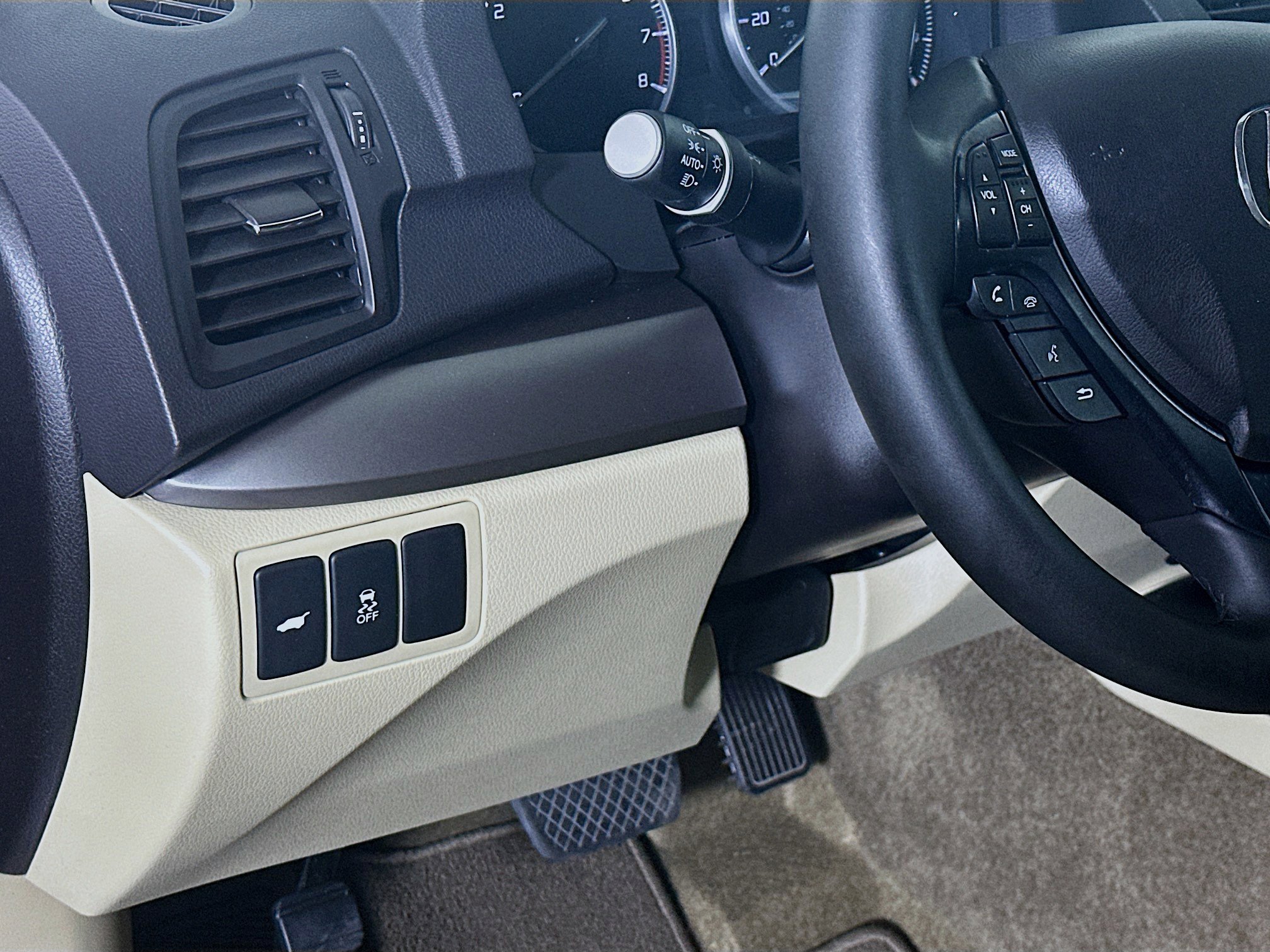 Used 2017 Acura RDX FWD image 16