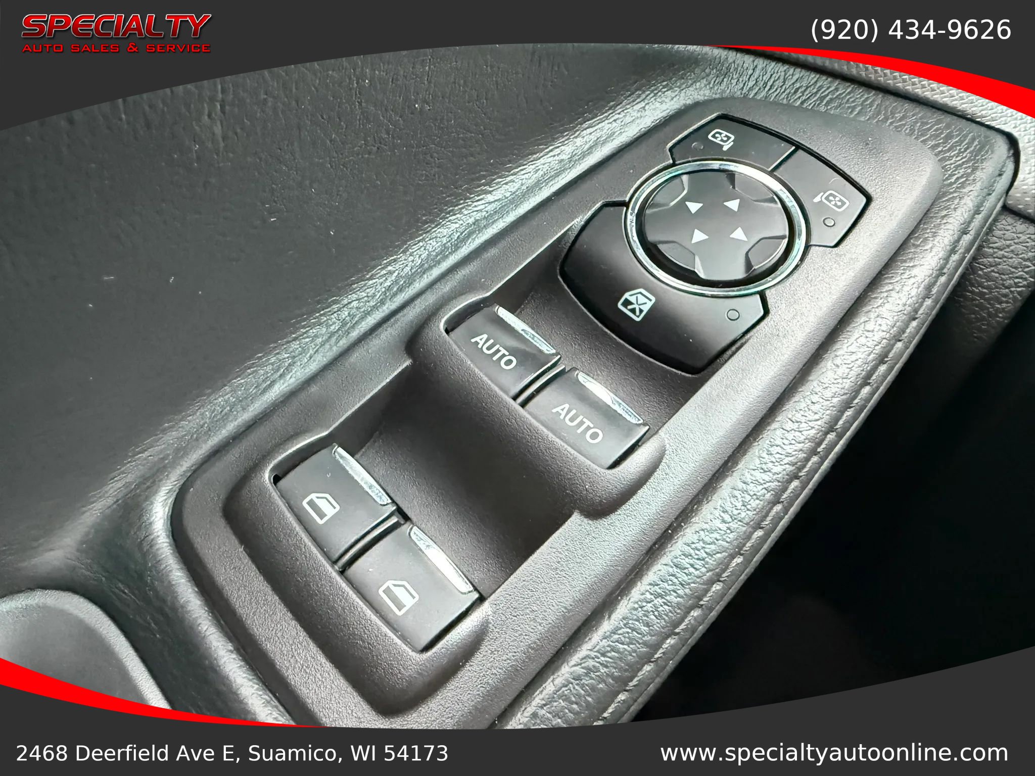 Used 2015 Ford Explorer XLT image 25