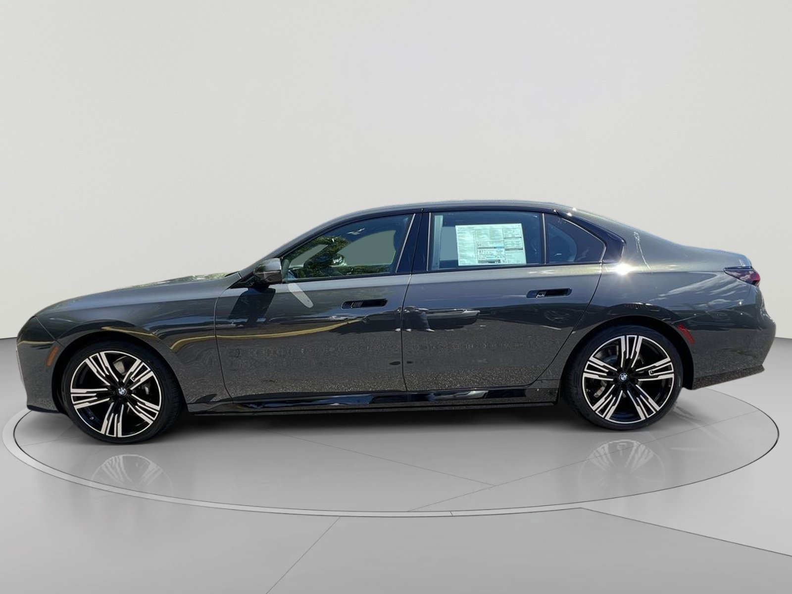 New 2026 BMW i7 xDrive60 w/ Executive Package AWD/4WD image 2