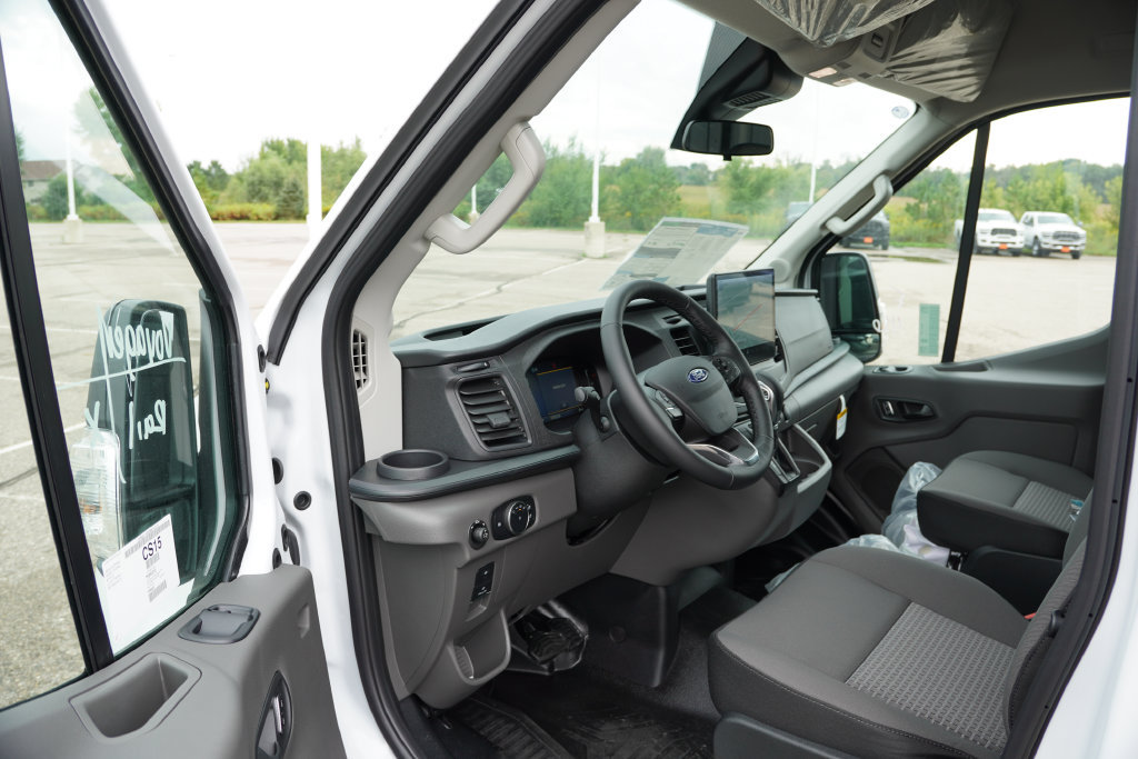 New 2026 Ford Transit 250 148 Medium Roof RWD image 10