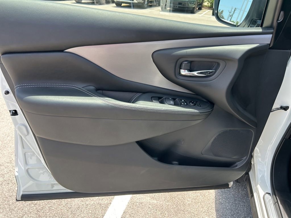 Certified 2024 Nissan Murano SV FWD image 19