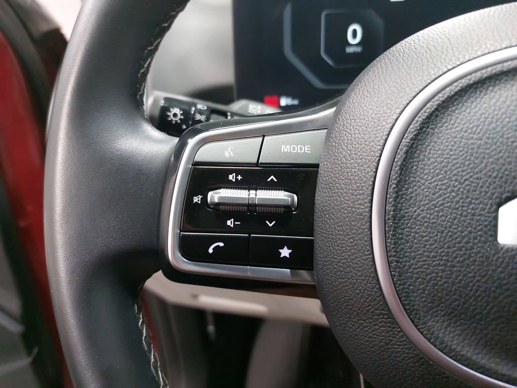 Used 2024 Kia Sorento SX image 19