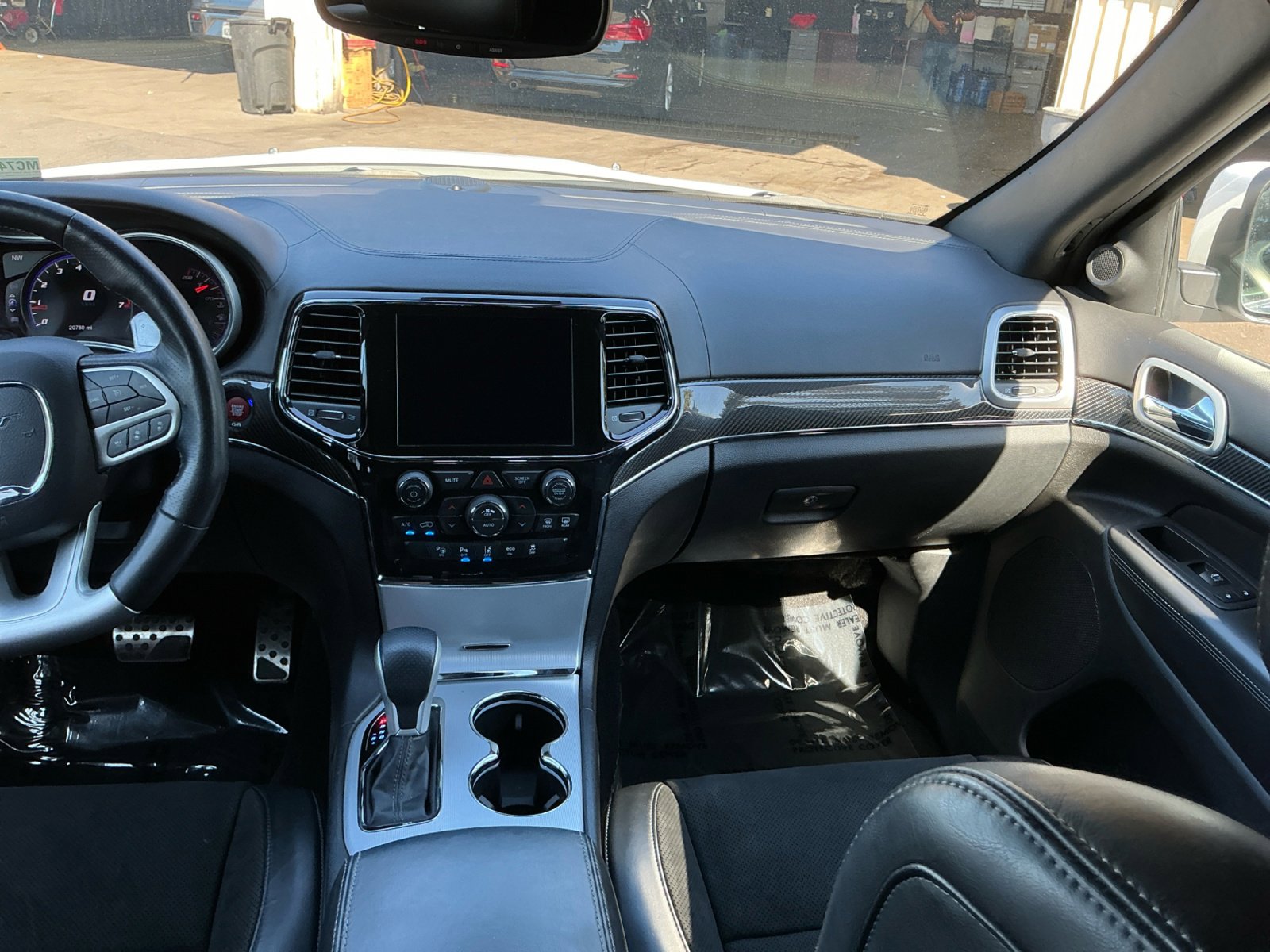 Used 2021 Jeep Grand Cherokee SRT w/ Trailer Tow Group IV AWD/4WD image 16