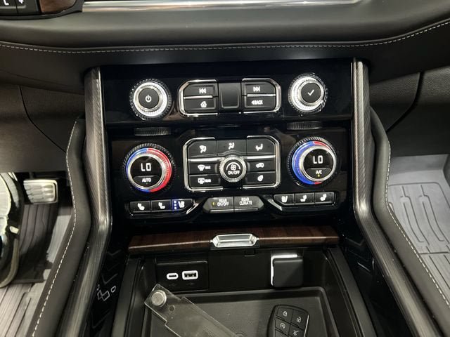 Certified 2023 GMC Yukon Denali Ultimate AWD/4WD image 18