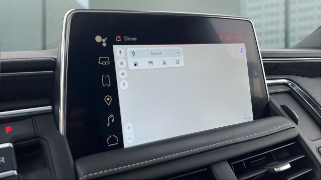 Used 2023 GMC Yukon XL SLT w/ SLT Luxury Package image 17