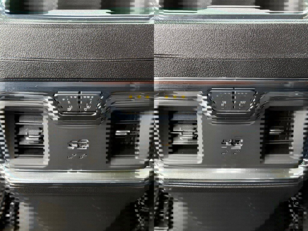 Used 2025 GMC Sierra 2500 Denali Ultimate image 46