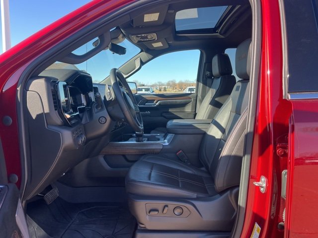 Used 2023 Chevrolet Silverado 1500 High Country w/ High Country Premium Package image 16