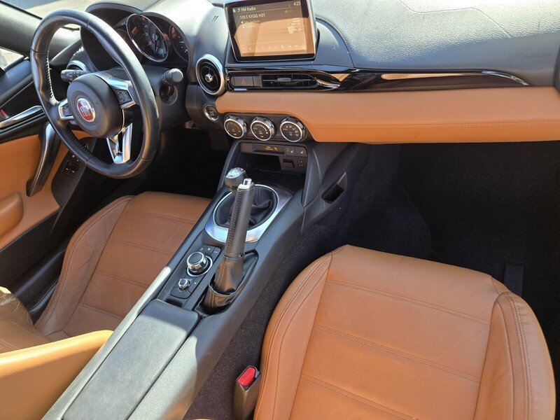 Used 2017 FIAT 124 Spider Lusso RWD image 14