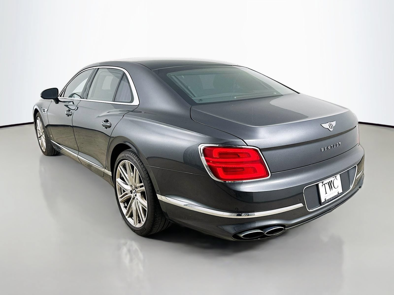 Used 2022 Bentley Flying Spur V8 AWD/4WD image 7
