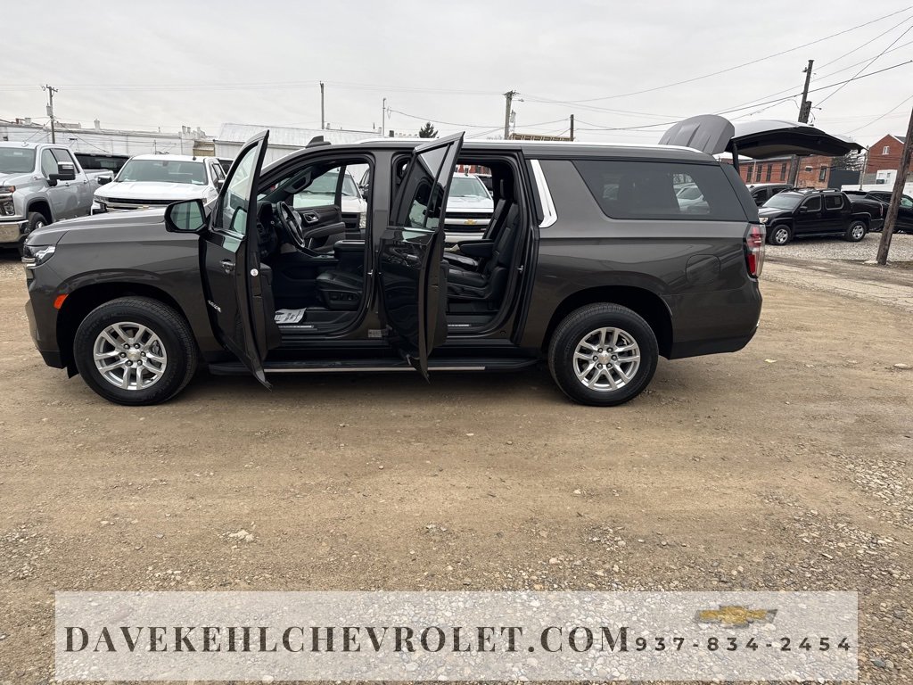 Certified 2021 Chevrolet Suburban LT w/ Luxury Package image 29