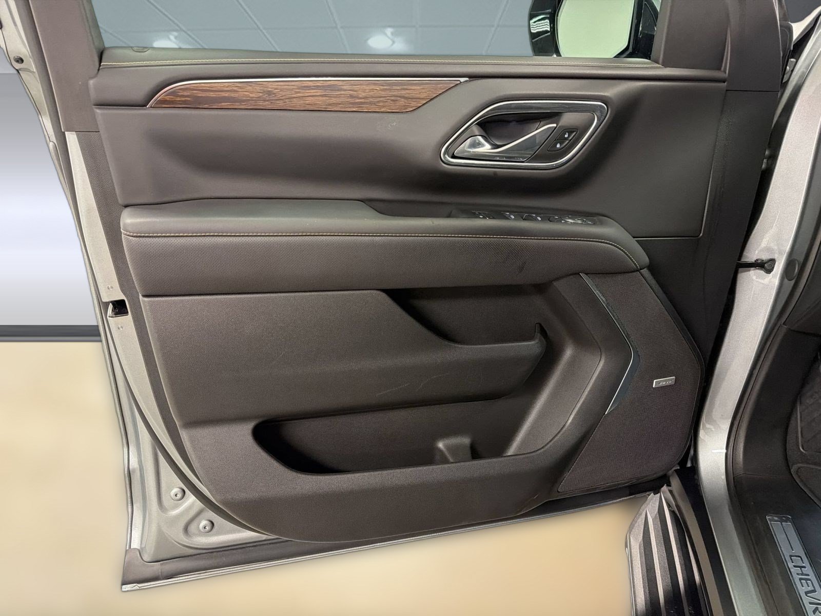 Used 2024 Chevrolet Tahoe Premier RWD image 23